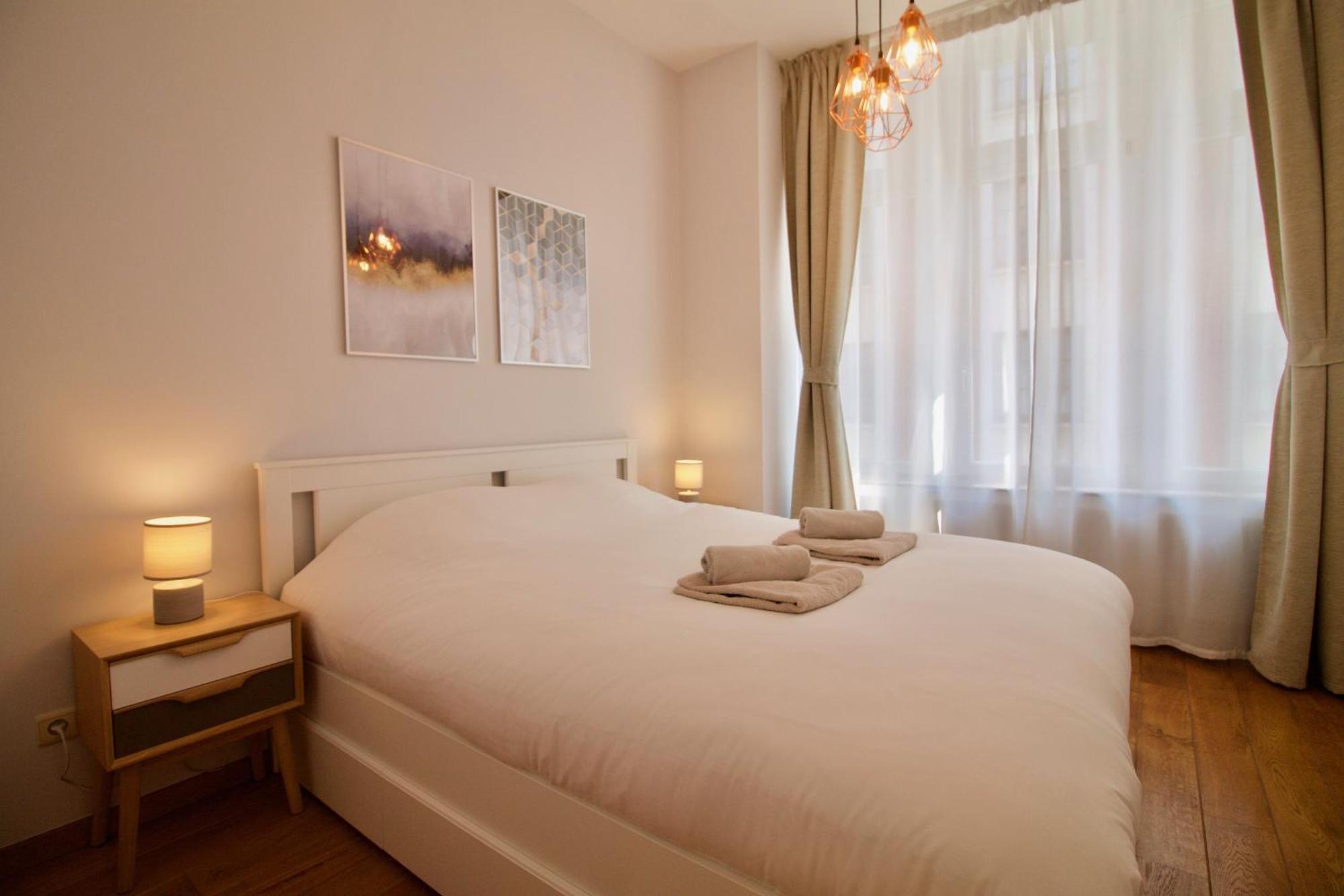 Heart Of Grand Place - Stunning 3Br Triplex Brüsszel Kültér fotó